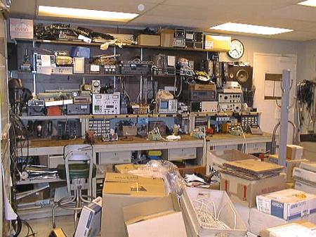 .Breathtaking photo of the immaculately clean engineering department shop-jpg - 42.3 K